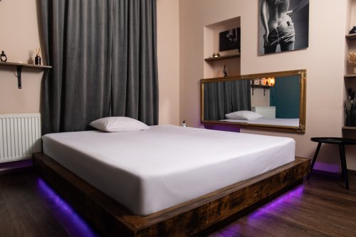 Masazny salon prijme maserky